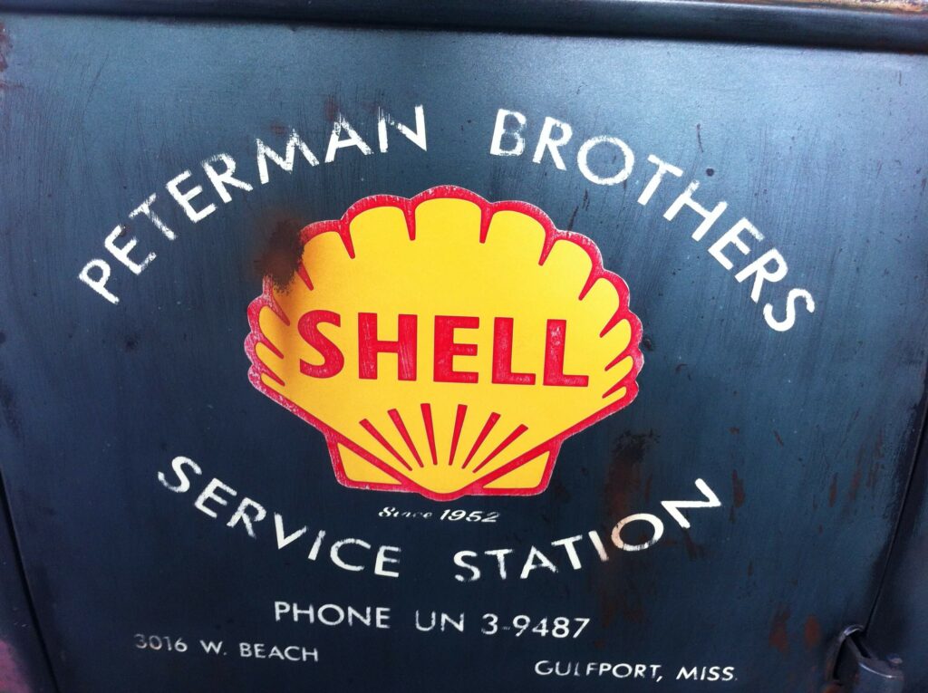 Ron Corder Customs Peteman brothers shell service station.